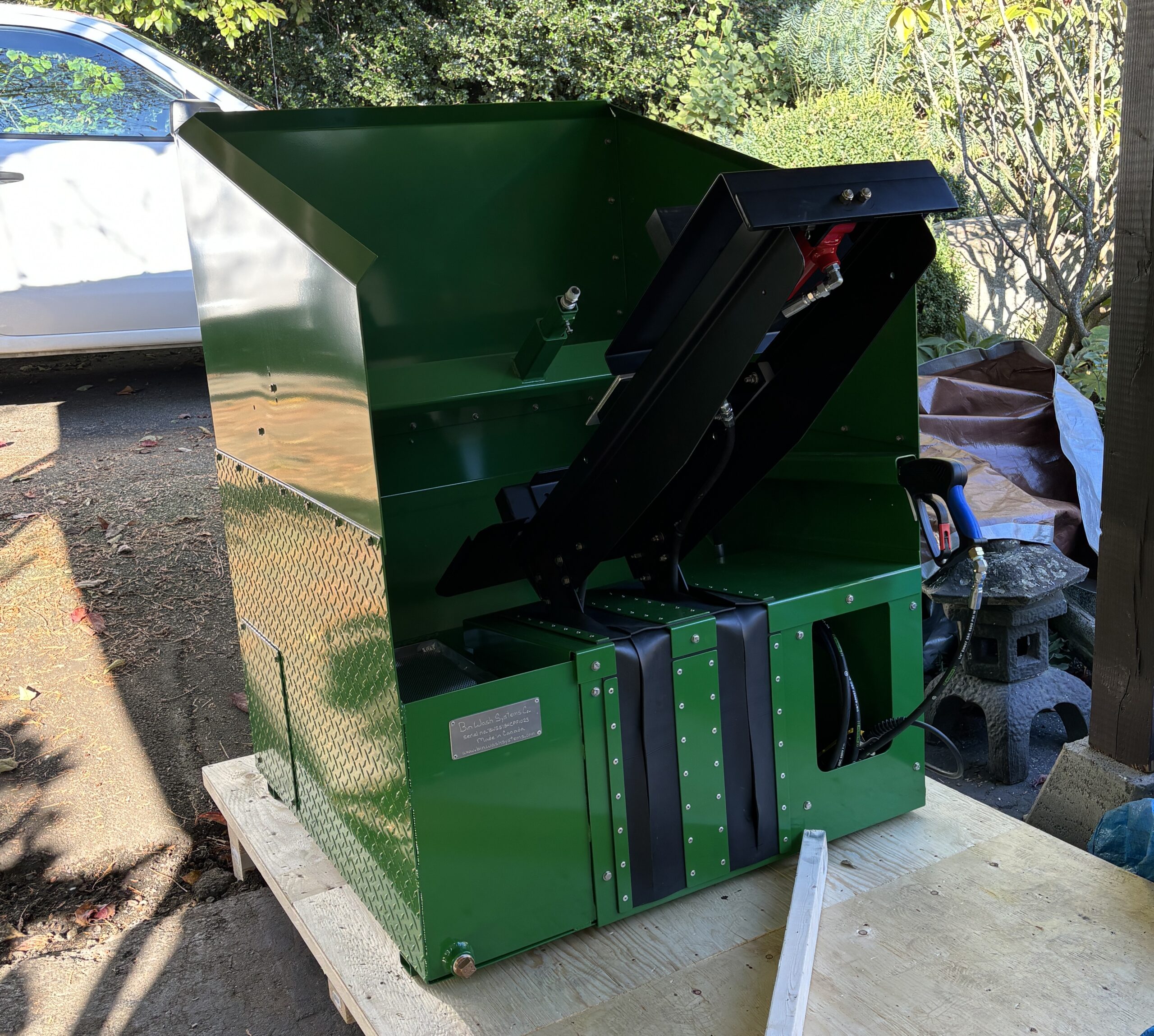 mr can cleans trash bin cleaning equipment mr can cleans trash bin cleaning equipment